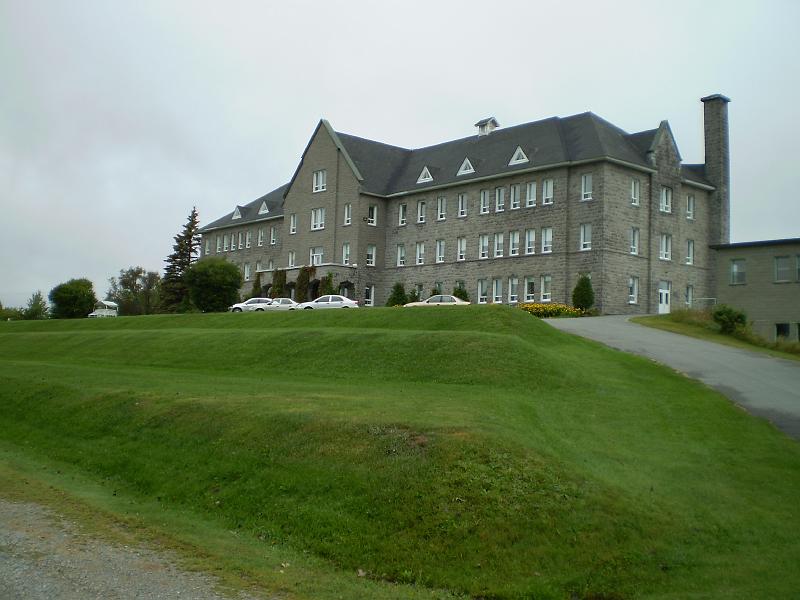 107.JPG - Les Clercs de Saint-Viateur, Amos. Like nearly all Catholic orders in Québec, this one has put its main residence in Amos up for sale.