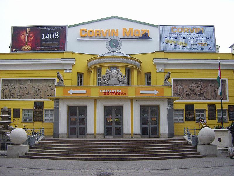 100_2818.jpg - The historic Corvin Cinema