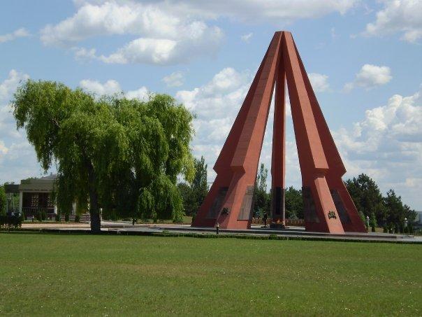 chisinau_ww2_3.jpg - The Moldovan World War II Memorial