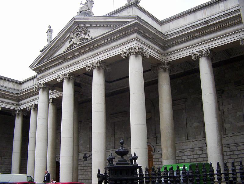 100_2461.jpg - The Bank of Ireland