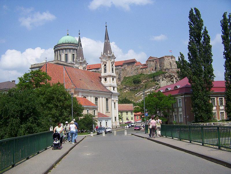 100_1937.jpg - Esztergom (pop. 31,000). Esztergom is the seat of the Roman Catholic Church of Hungary.