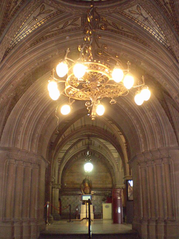 081.JPG - Inside Manchester's Town Hall