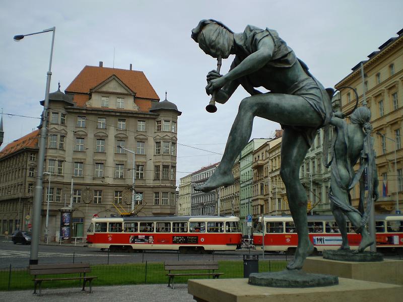 078.JPG - A statue in honour of Czech dancers and musicians