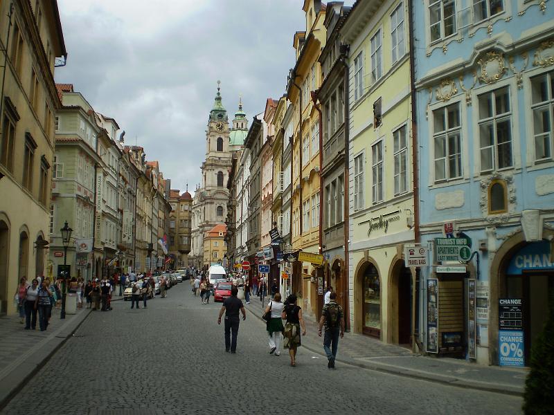 114.JPG - Road leading up to the Prague Castle
