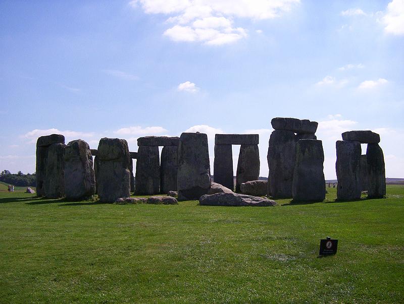 100_2396.jpg - Stonehenge, near the town of Salisbury