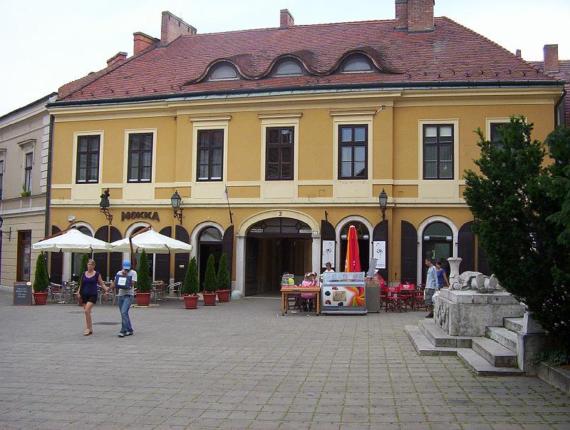 100_2007.jpg - A square in Székesfehérvár's city centre.