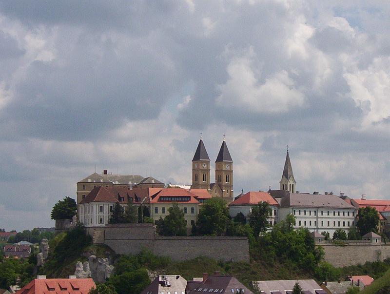 100_2038.jpg - Veszprém (pop. 61,400), the capital city of Veszprém county. The old city centre.