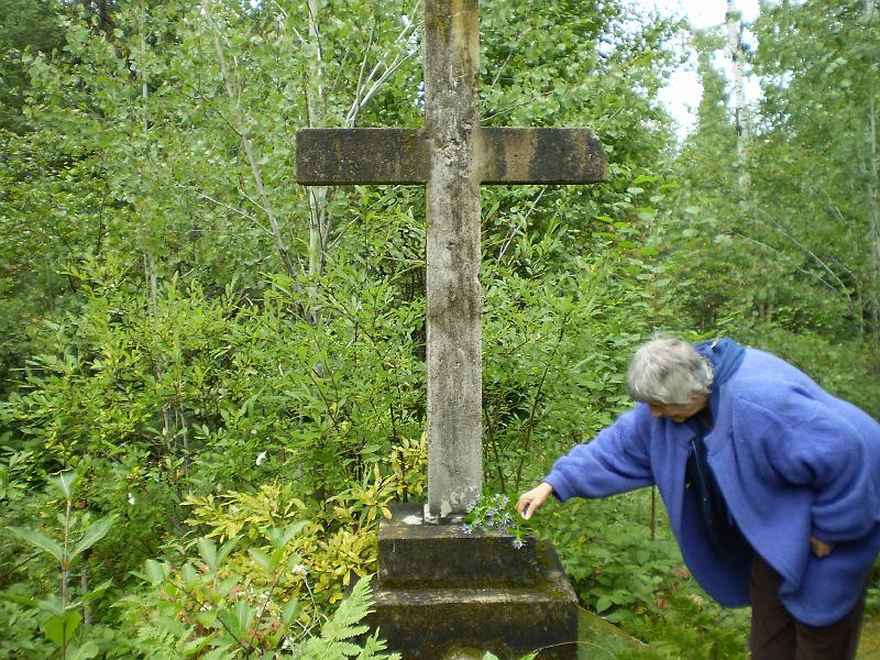 117.JPG - Cimetière Spirit Lake -- Fran Haskett