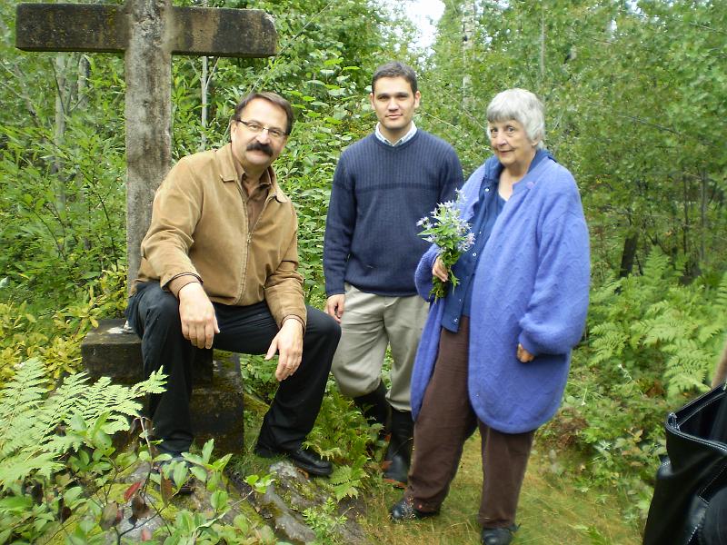 126.JPG - Left to right: Lubomyr Luciuk, Christopher Adam, Fran Haskett.