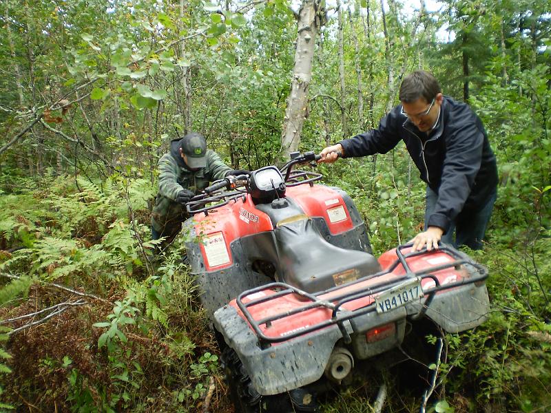 137.JPG - Stuck in the woods of Abitibi