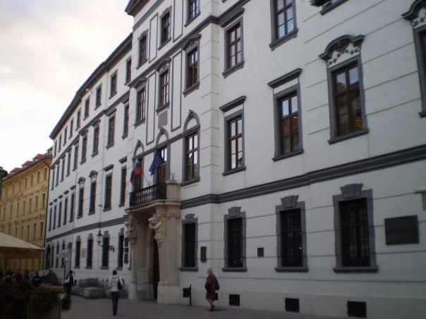 07_magyar_parlament.jpg - This building in Bratislava's city centre served as the Parliament of Hungary, from 1802 until 1848.