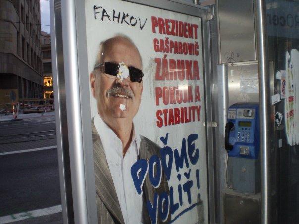 14_gasparovic.jpg - It looks like someone didn't vote for President Gasparovic.