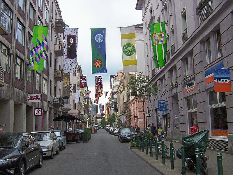 100_1883.jpg - Ráday utca. A colourful pedestrian street in Budapest's 9th District, most often frequented by university students.