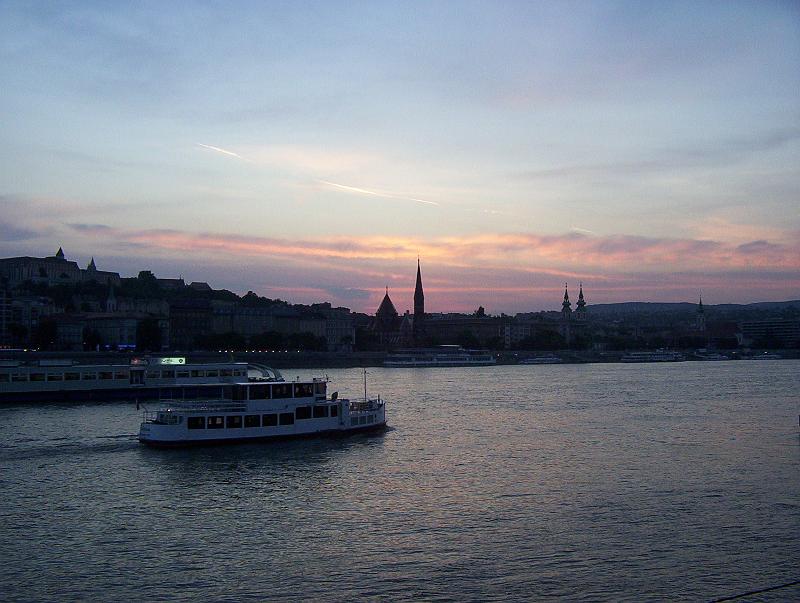 100_1925.jpg - Dusk in Budapest