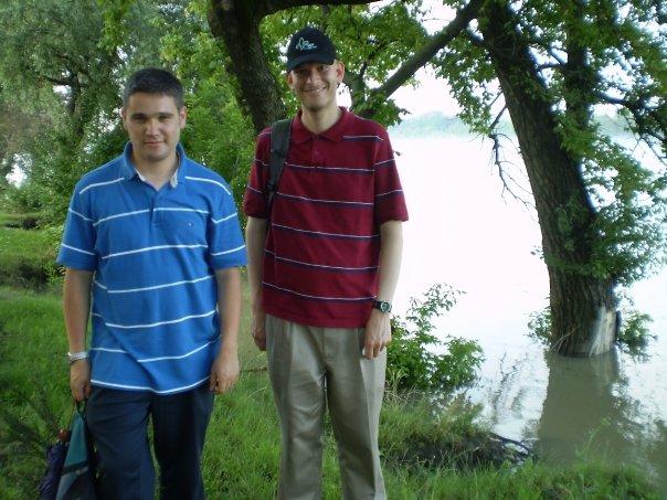 29_obuda.jpg - Along the banks of the flooding Danube, in Óbuda, with David Wink