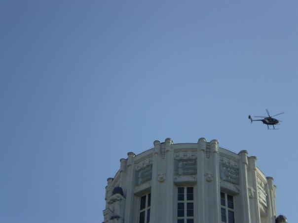 64_magyar_garda.jpg - Police helicopters circle around the city centre