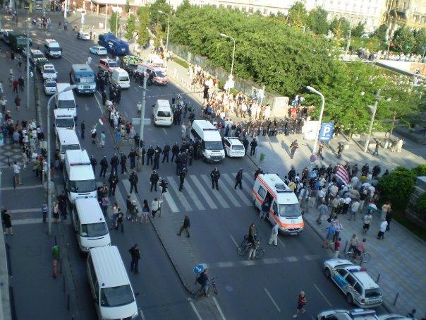 65_magyar_garda.jpg - My street, as seen from my living room window