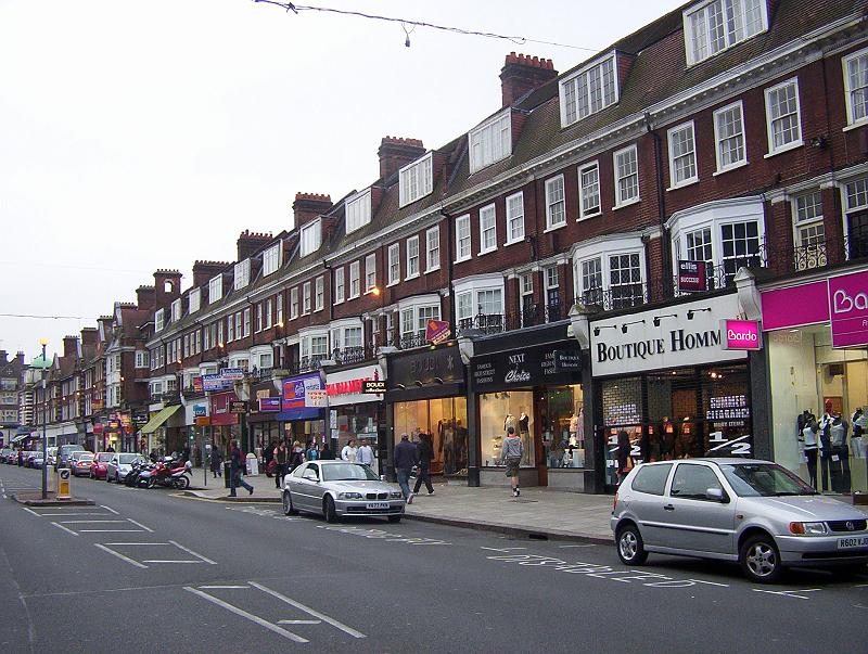 100_2210.jpg - Golders Green -- We stayed at a bed & breakfast in this area