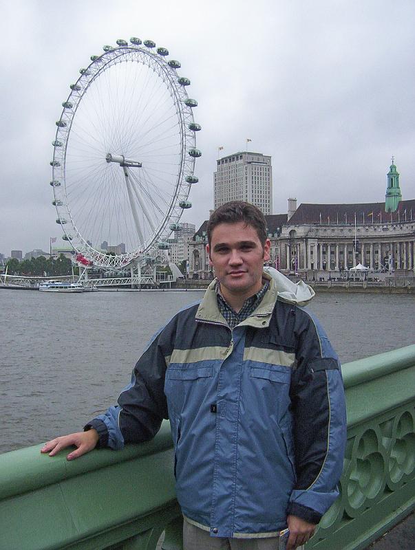 100_2247.jpg - Near the London Eye and Westminster