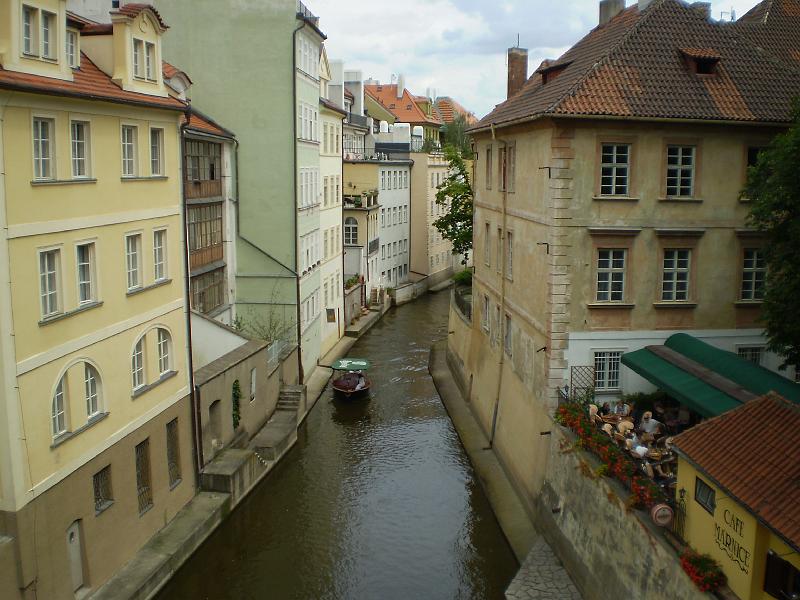 109.JPG - View of Lesser Town (Malá strana) from Charles Bridge