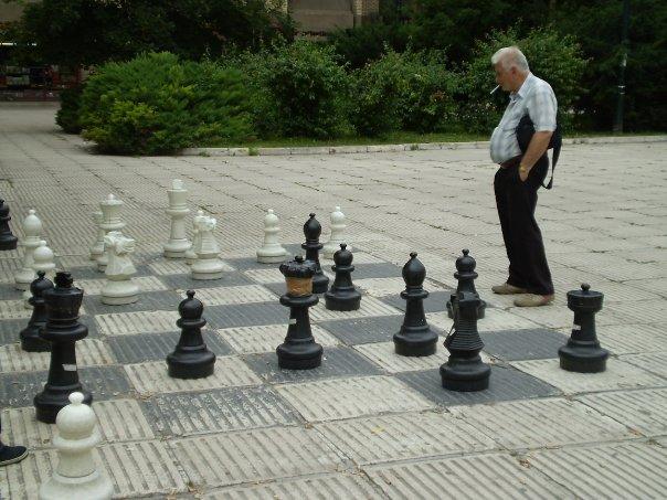 sarajevo_002.jpg - Contemplating strategy