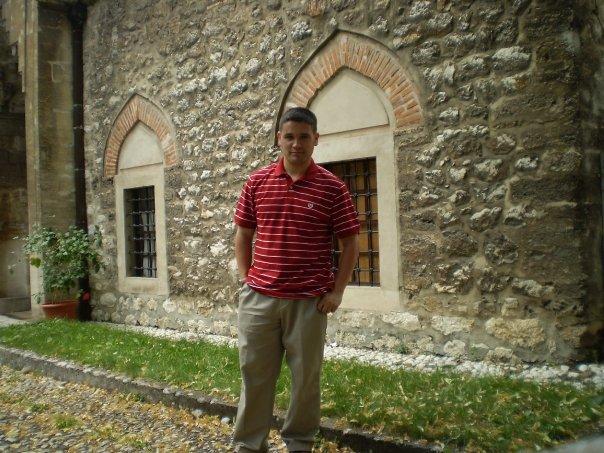 sarajevo_009.jpg - In front of a mosque-turned-art gallery