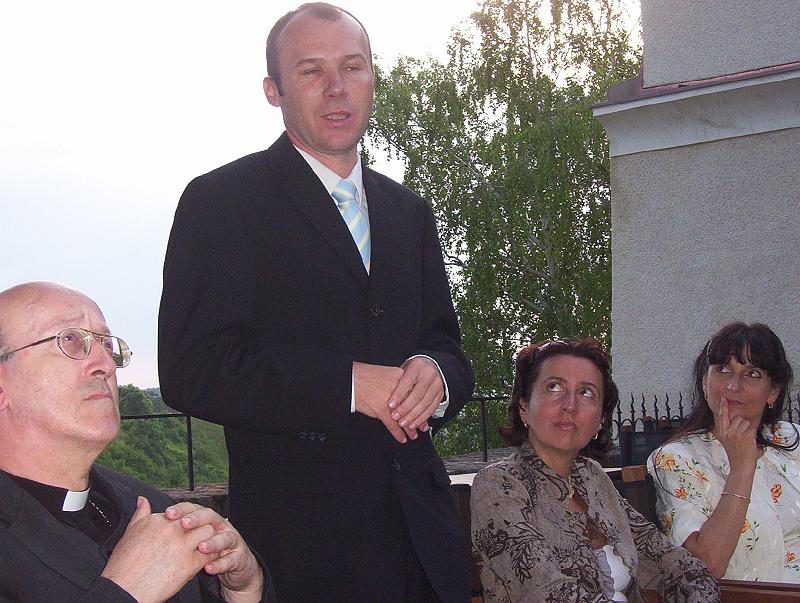 100_2030.jpg - The deputy mayor of Veszprém and the county's Catholic bishop.