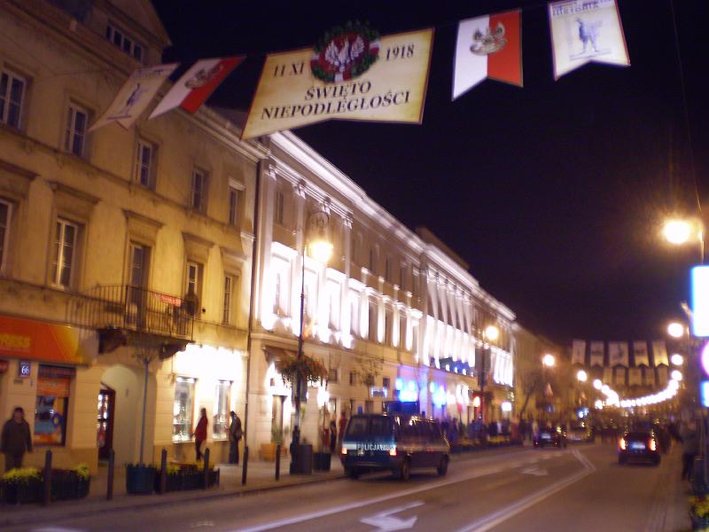 121.JPG - Warsaw's city centre by night
